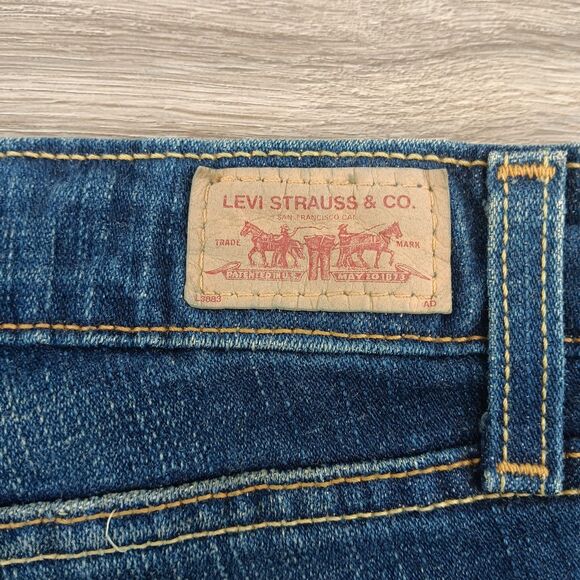 Levis 524 Too Superlow Jeans Women Size 9M Juniors Blue Dark Demim Boot Cut - Picture 9 of 11